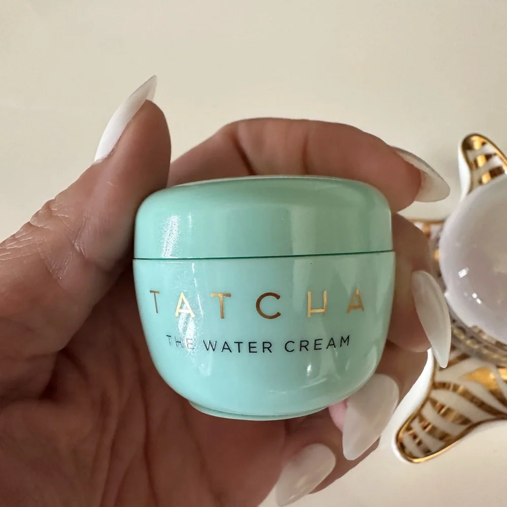 BUNDLE MARC JACOBS YOUTHQUAKE JOAH LIP OIL BUBBLY TATCHA WATER CREAM